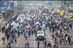 Marche de l'opposition :De la suite dans les idées politiques 